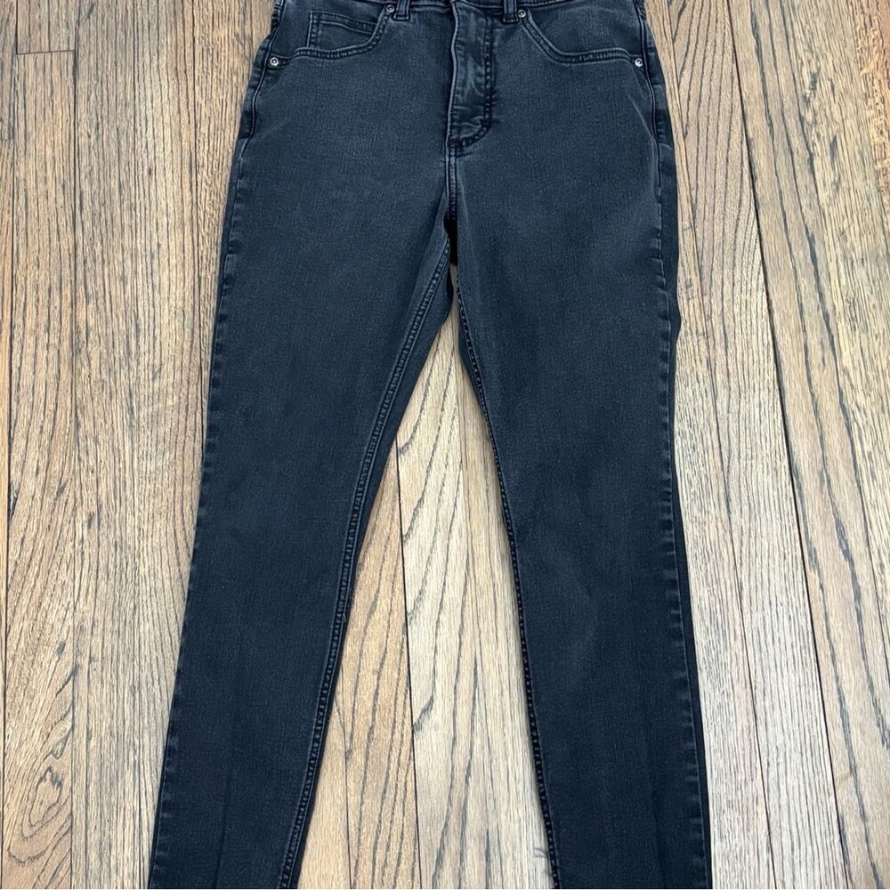 Lee Short Straight Leg Jeans in Black Denim - Size 8 Short